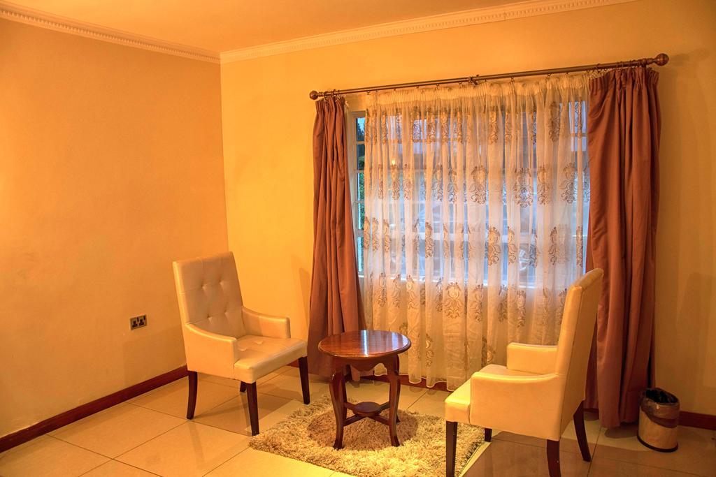 Brownie'S Guesthouse Lake Elementaita Esterno foto