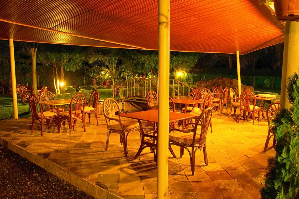 Brownie'S Guesthouse Lake Elementaita Esterno foto